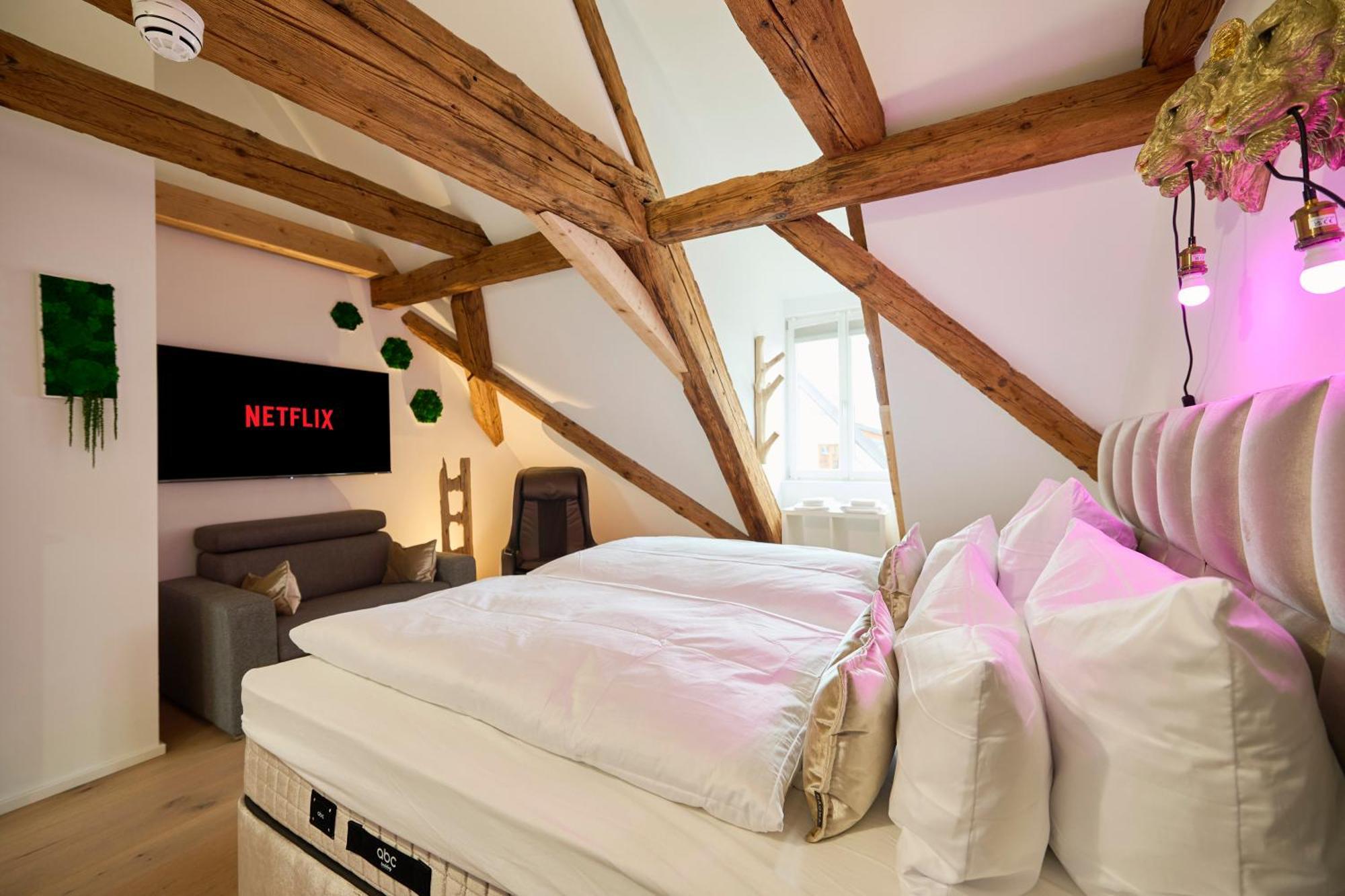Wood World Luxury - Massage - Bergblick - Tranpolin- Parken Apartman Markdorf Kültér fotó