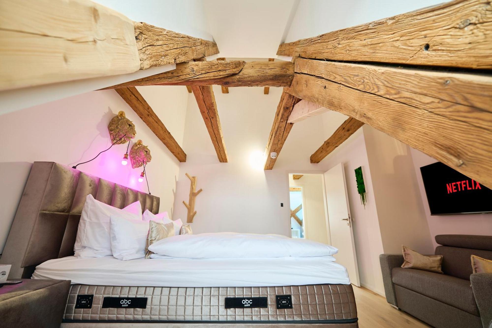 Wood World Luxury - Massage - Bergblick - Tranpolin- Parken Apartman Markdorf Kültér fotó